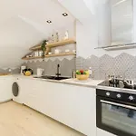 بيت للعطل Stylish Modern Maisonette