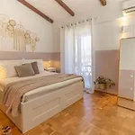 Stylish Modern Maisonette بيت للعطل أرغوستولي