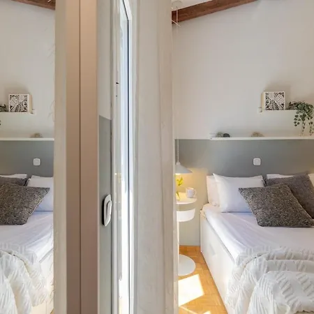 Holiday home Stylish Modern Maisonette *