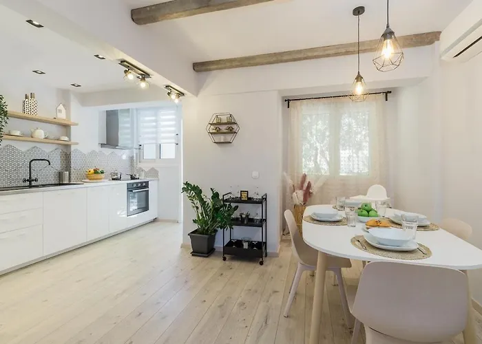 Stylish Modern Maisonette * Argostoli (Kefalonia)