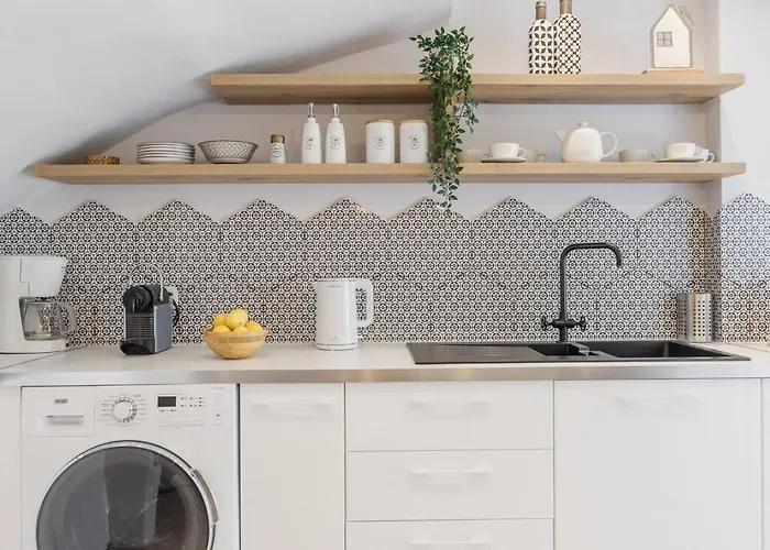 Stylish Modern Maisonette